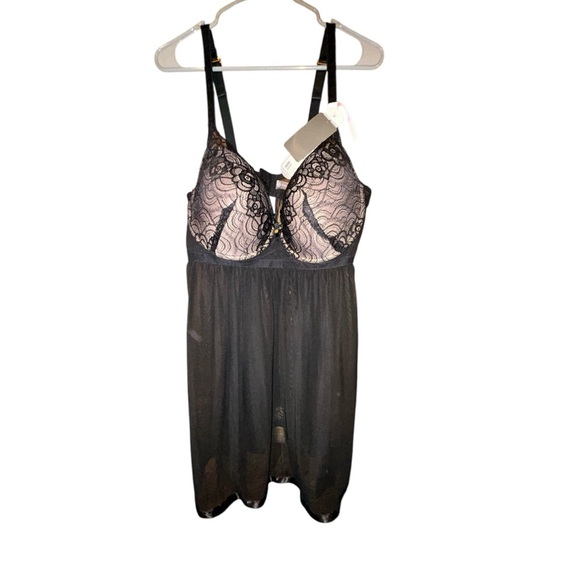 Daisy Fuentes Elegant Black Lace Chemise - Picture 1 of 8